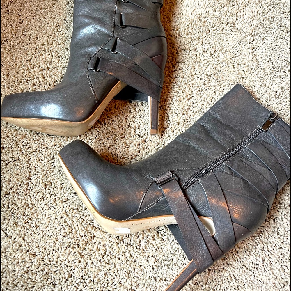 Boutique9 Dress Boots